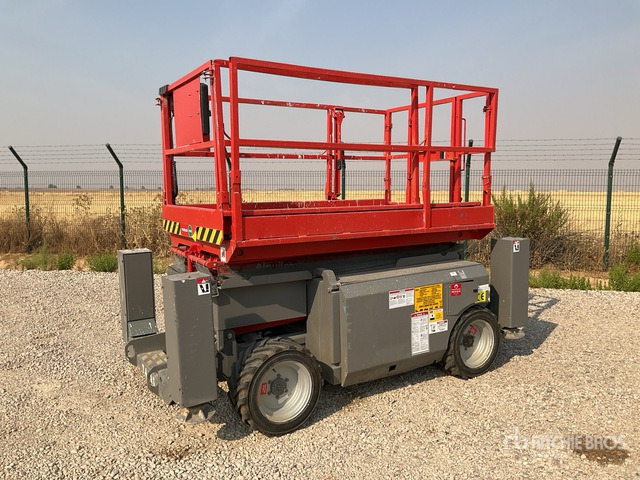 2006 Genie GS3268 4x4 Diesel Scissor Lift - Nacelle ciseaux: photos 3 2006 Genie GS3268 4x4 Diesel Scissor Lift - Nacelle ciseaux: photos 3