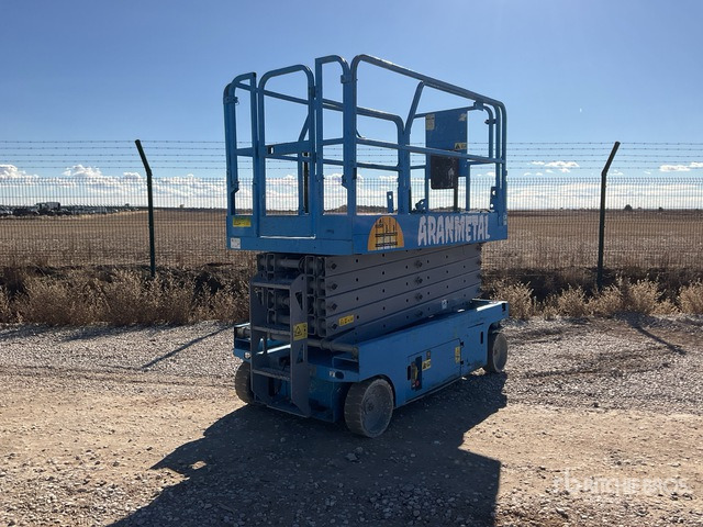 2008 Genie GS3246 Electric Scissor Lift - Nacelle ciseaux: photos 4 2008 Genie GS3246 Electric Scissor Lift - Nacelle ciseaux: photos 4