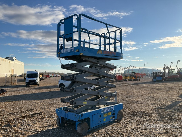 2008 Genie GS3246 Electric Scissor Lift - Nacelle ciseaux: photos 3 2008 Genie GS3246 Electric Scissor Lift - Nacelle ciseaux: photos 3