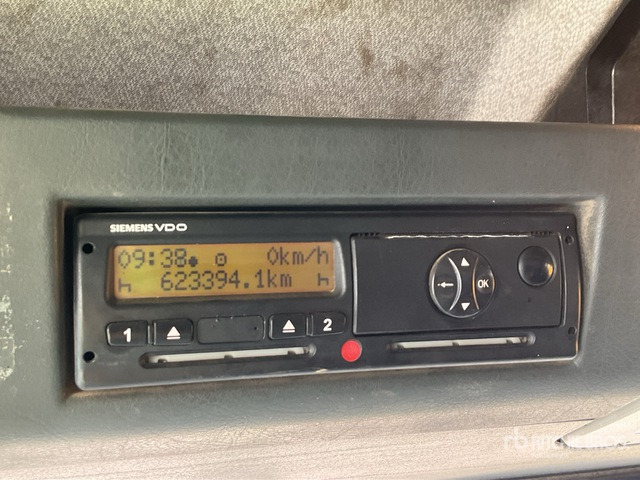 2008 MAN TGA H414FFDC 8x4 Mixer Truck - Camion malaxeur: photos 3 2008 MAN TGA H414FFDC 8x4 Mixer Truck - Camion malaxeur: photos 3