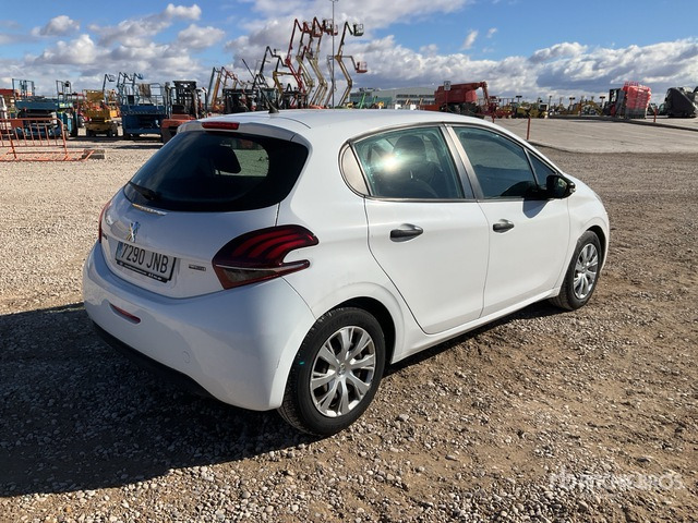 2016 Peugeot 208 Automobile - Voiture: photos 3 2016 Peugeot 208 Automobile - Voiture: photos 3