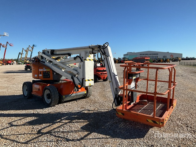 2016 Snorkel A46JE 2WD Diesel Articulating Boom Lift - Nacelle articulée: photos 3 2016 Snorkel A46JE 2WD Diesel Articulating Boom Lift - Nacelle articulée: photos 3