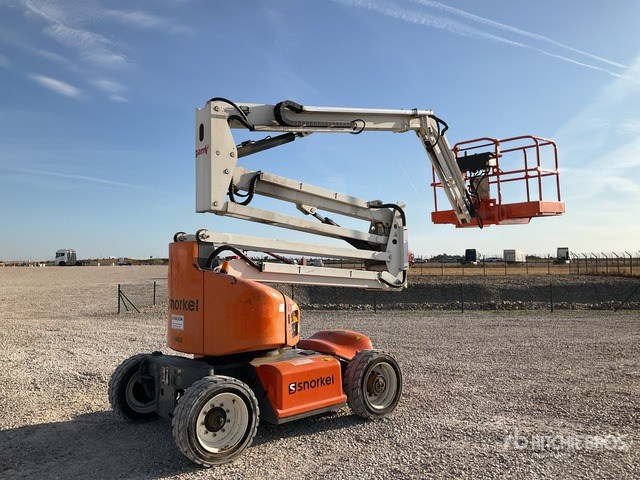2016 Snorkel A46JE 2WD Electric Articulating Boom Lift - Nacelle articulée: photos 2 2016 Snorkel A46JE 2WD Electric Articulating Boom Lift - Nacelle articulée: photos 2
