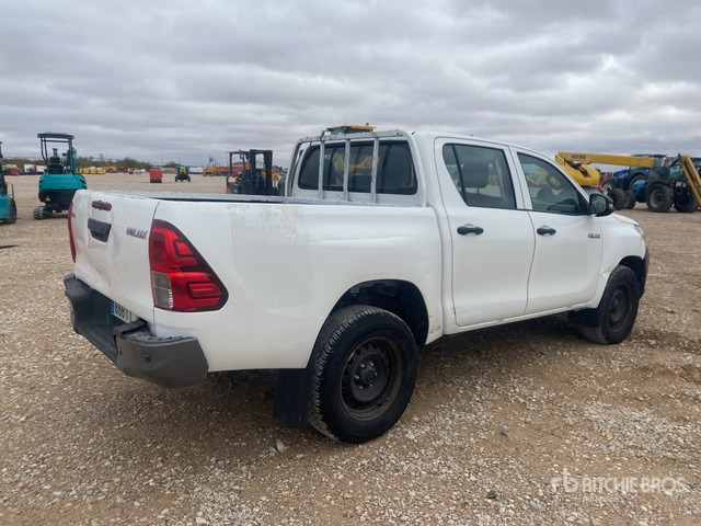 2019 Toyota Hilux 4x4 Pickup - Pick-up: photos 3 2019 Toyota Hilux 4x4 Pickup - Pick-up: photos 3