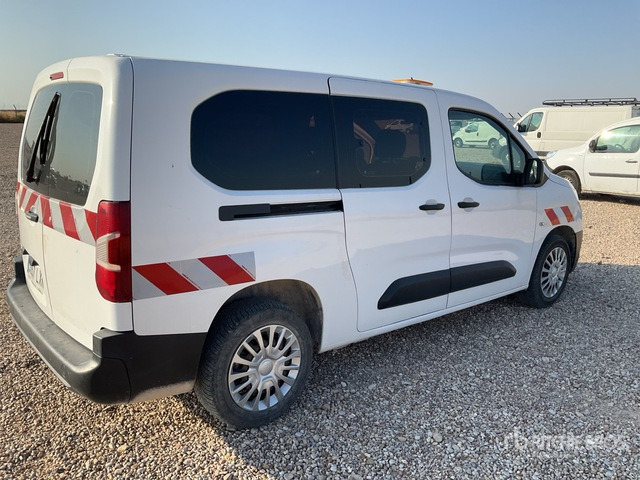 2020 Toyota Proace Passenger Van - Minibus, Transport de personnes: photos 3 2020 Toyota Proace Passenger Van - Minibus, Transport de personnes: photos 3