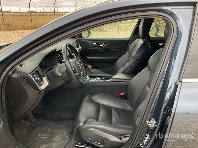 2021 Volvo V60 SUV - SUV: photos 5 2021 Volvo V60 SUV - SUV: photos 5