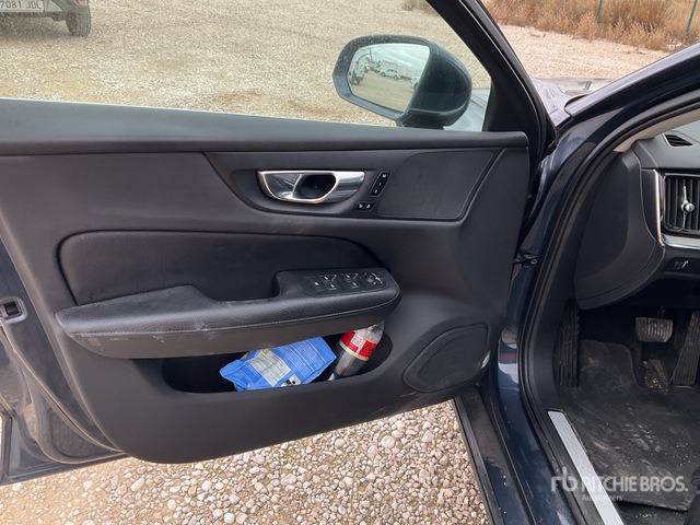 2021 Volvo V60 SUV - SUV: photos 4 2021 Volvo V60 SUV - SUV: photos 4