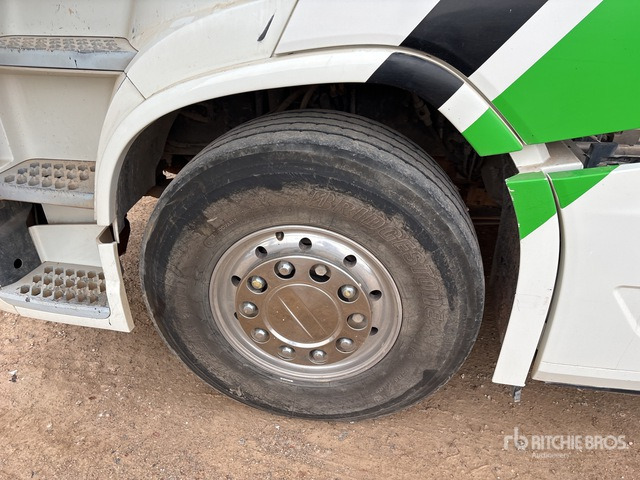 2013 Volvo FH500 4x2 S/A Sleeper Truck Tractor - Tracteur routier: photos 5 2013 Volvo FH500 4x2 S/A Sleeper Truck Tractor - Tracteur routier: photos 5