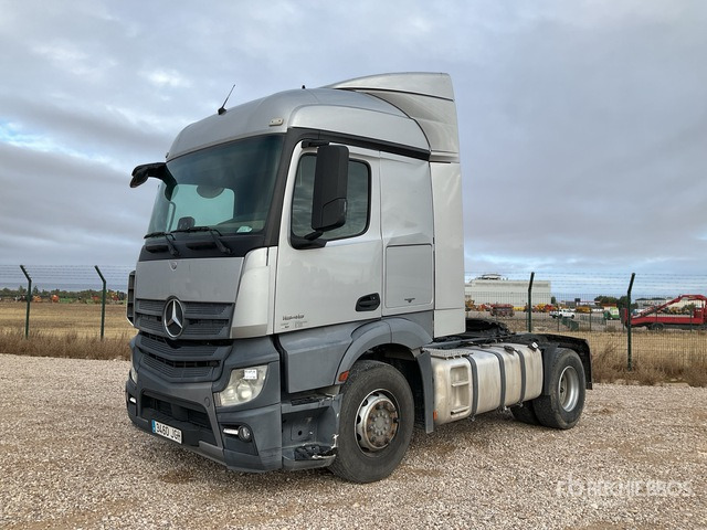 2015 Mercedes-Benz Actros 1845LS 4x2 S/A Sleeper Truck Tractor - Tracteur routier: photos 1 2015 Mercedes-Benz Actros 1845LS 4x2 S/A Sleeper Truck Tractor - Tracteur routier: photos 1
