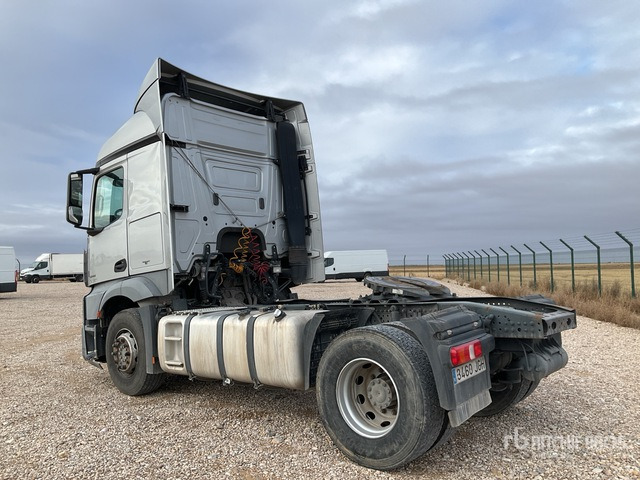 2015 Mercedes-Benz Actros 1845LS 4x2 S/A Sleeper Truck Tractor - Tracteur routier: photos 4 2015 Mercedes-Benz Actros 1845LS 4x2 S/A Sleeper Truck Tractor - Tracteur routier: photos 4