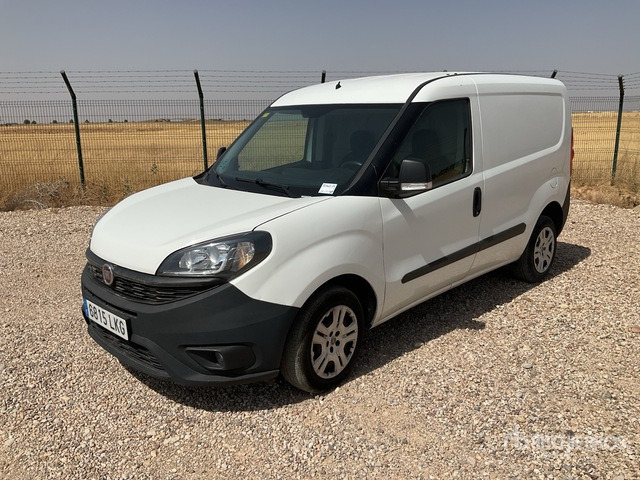 2021 Fiat Doblo ' Cargo Cargo Van - Véhicule utilitaire: photos 1 2021 Fiat Doblo ' Cargo Cargo Van - Véhicule utilitaire: photos 1