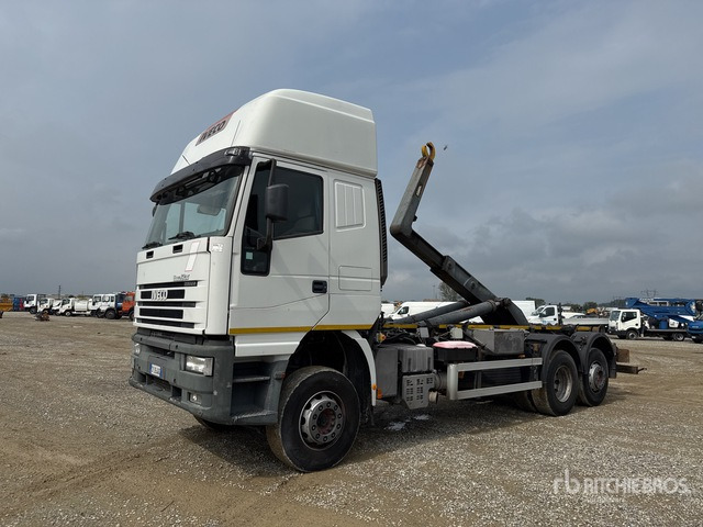2001 Iveco Eurostar 260E40 6x2 Sleeper Roll-Off Truck - Camion ampliroll: photos 1 2001 Iveco Eurostar 260E40 6x2 Sleeper Roll-Off Truck - Camion ampliroll: photos 1