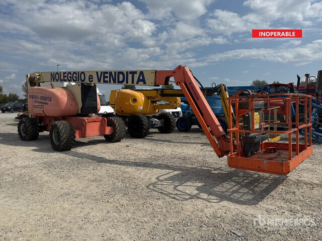 2002 JLG 800 AJ (Inoperable) Articulating Boom Lift - Nacelle articulée: photos 2 2002 JLG 800 AJ (Inoperable) Articulating Boom Lift - Nacelle articulée: photos 2