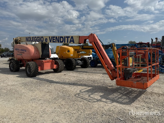 2002 JLG 800 AJ (Inoperable) Articulating Boom Lift - Nacelle articulée: photos 4 2002 JLG 800 AJ (Inoperable) Articulating Boom Lift - Nacelle articulée: photos 4