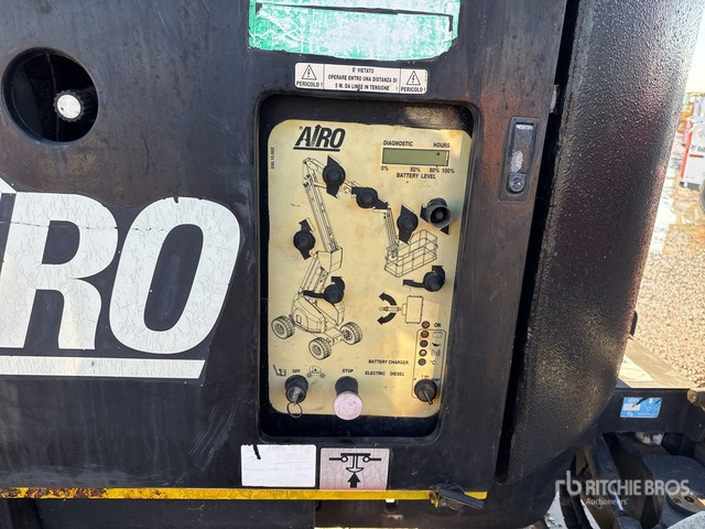 2007 Airo SG1400J Articulating Boom Lift - Nacelle articulée: photos 4 2007 Airo SG1400J Articulating Boom Lift - Nacelle articulée: photos 4