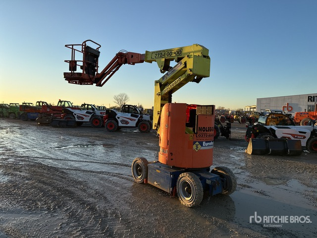 2007 JLG E300 AJP Electric Articulating Boom Lift - Nacelle articulée: photos 2 2007 JLG E300 AJP Electric Articulating Boom Lift - Nacelle articulée: photos 2