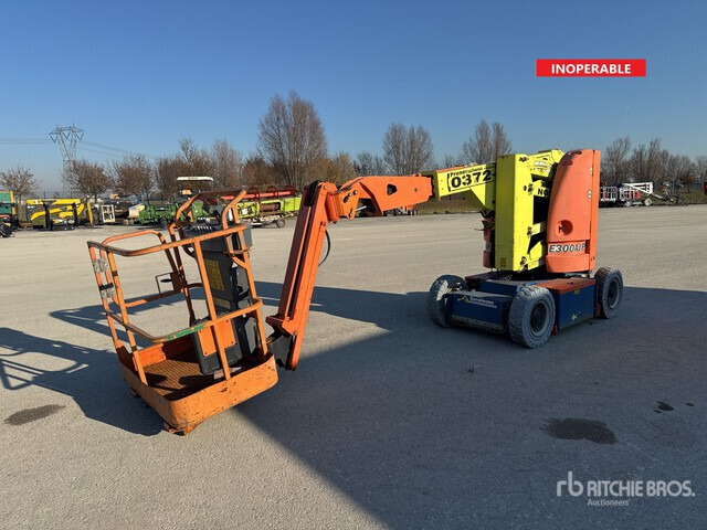 2007 JLG E300 AJP Electric (Inoperable) Articulating Boom Lift - Nacelle articulée: photos 2 2007 JLG E300 AJP Electric (Inoperable) Articulating Boom Lift - Nacelle articulée: photos 2