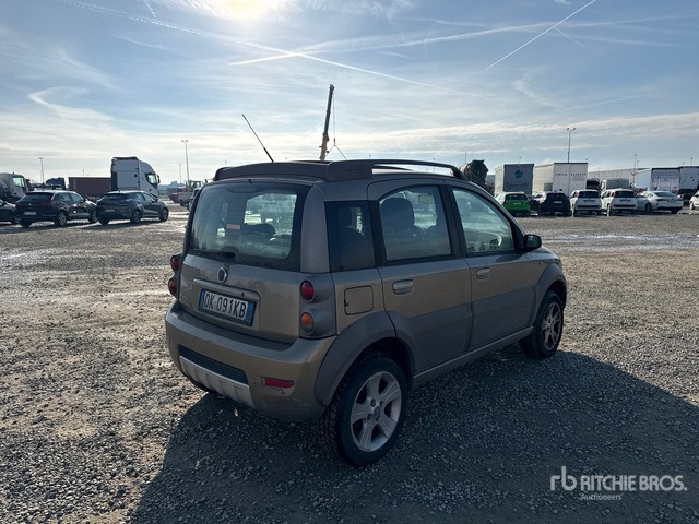 2008 Fiat Panda Automobile - Voiture: photos 3 2008 Fiat Panda Automobile - Voiture: photos 3