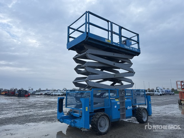 2008 Genie GS-5390RT Diesel Scissor Lift - Nacelle ciseaux: photos 2 2008 Genie GS-5390RT Diesel Scissor Lift - Nacelle ciseaux: photos 2