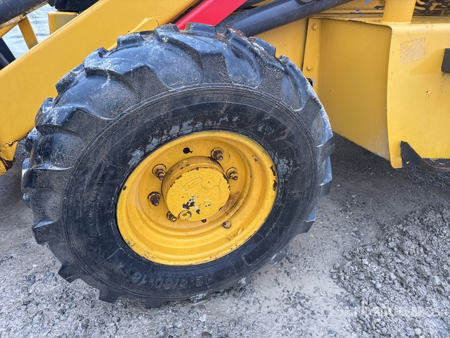 2008 New Holland B90B Backhoe Loader - Tractopelle: photos 4 2008 New Holland B90B Backhoe Loader - Tractopelle: photos 4