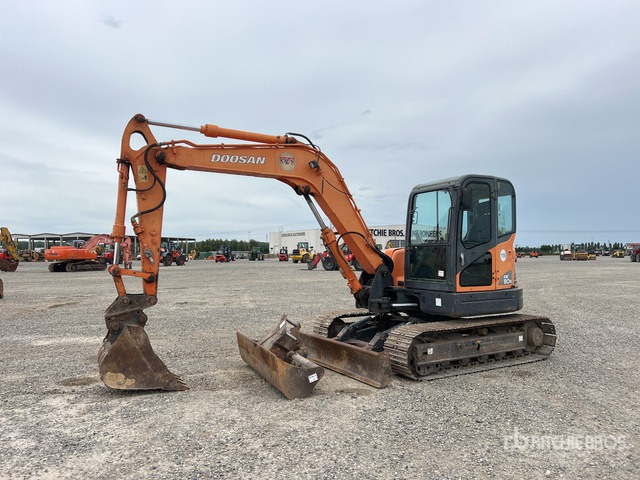 2009 Doosan DX80R Escavatore cingolato - Pelle sur chenille: photos 2 2009 Doosan DX80R Escavatore cingolato - Pelle sur chenille: photos 2