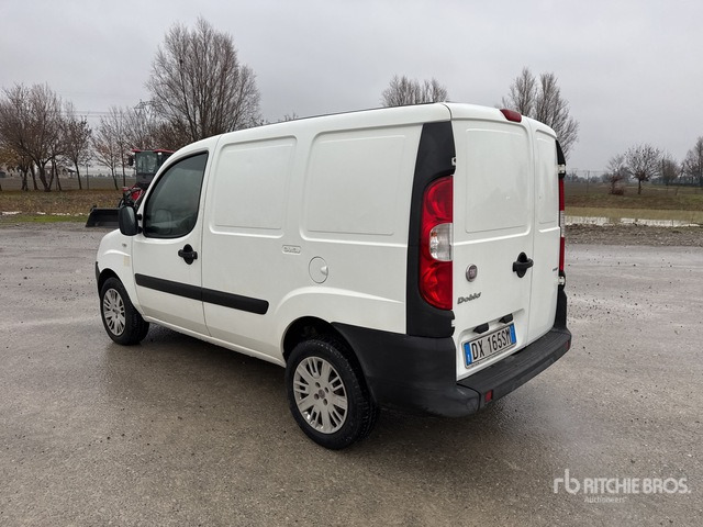 2009 Fiat Doblo Van Truck - Camion fourgon: photos 2 2009 Fiat Doblo Van Truck - Camion fourgon: photos 2