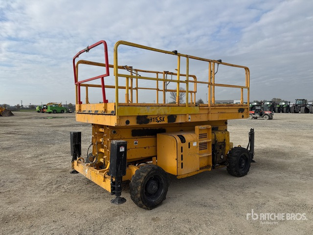2009 Haulotte H15SX (Inoperable) Scissor Lift - Nacelle ciseaux: photos 1 2009 Haulotte H15SX (Inoperable) Scissor Lift - Nacelle ciseaux: photos 1
