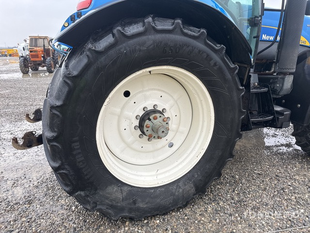 2009 New Holland T7040 4WD Tractor - Tracteur agricole: photos 4 2009 New Holland T7040 4WD Tractor - Tracteur agricole: photos 4