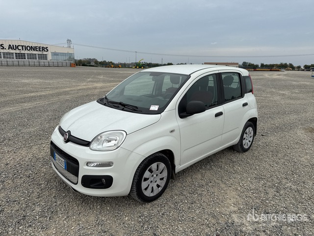 2014 Fiat Panda Autovettura - Voiture: photos 2 2014 Fiat Panda Autovettura - Voiture: photos 2