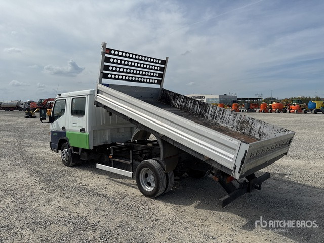 2015 Mitsubishi Canter Crew Cab Dump Truck: Light Duty - Camion benne: photos 3 2015 Mitsubishi Canter Crew Cab Dump Truck: Light Duty - Camion benne: photos 3