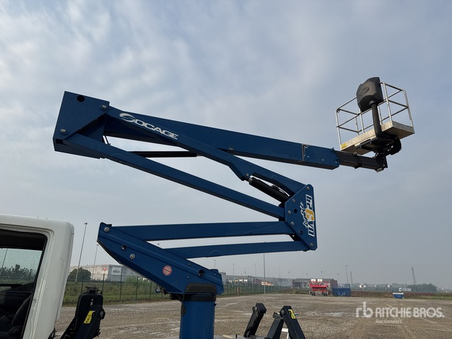 2015 Nissan Cabstar 35.12 2015 Socage DA324 24 m on Bucket Truck - Camion avec nacelle: photos 5 2015 Nissan Cabstar 35.12 2015 Socage DA324 24 m on Bucket Truck - Camion avec nacelle: photos 5