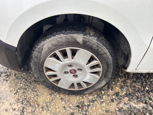 2017 Fiat Fiorino Van Truck - Camion fourgon: photos 5 2017 Fiat Fiorino Van Truck - Camion fourgon: photos 5