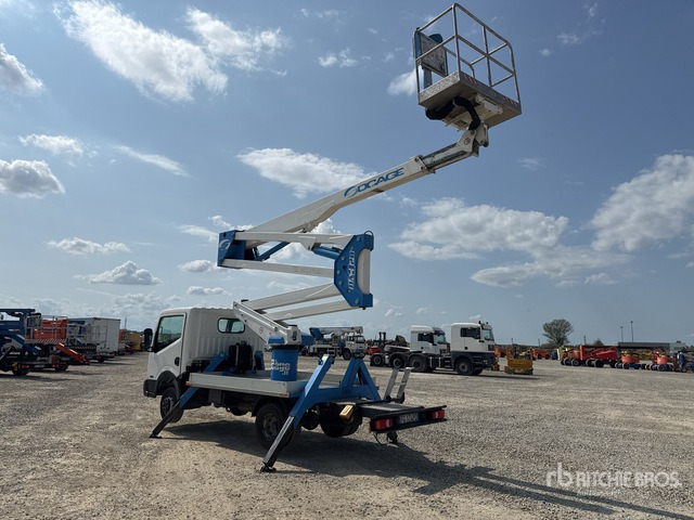 2017 Nissan Cabstar Cabstar 35.12 2016 Socage DA 320 20 m on Bucket Truck - Camion avec nacelle: photos 3 2017 Nissan Cabstar Cabstar 35.12 2016 Socage DA 320 20 m on Bucket Truck - Camion avec nacelle: photos 3