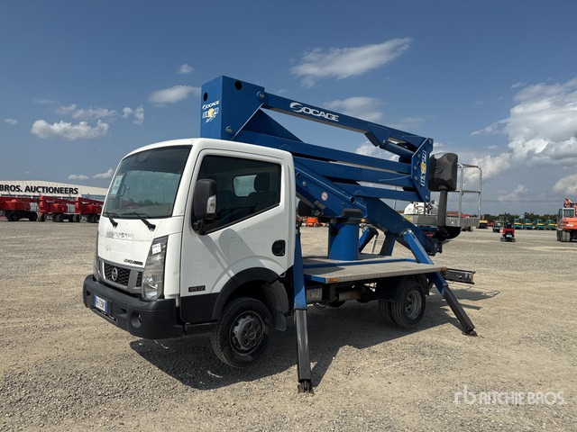 2017 Nissan Cabstar Cabstar 35.12 2017 Socage DA 324 24 m on Bucket Truck - Camion avec nacelle: photos 1 2017 Nissan Cabstar Cabstar 35.12 2017 Socage DA 324 24 m on Bucket Truck - Camion avec nacelle: photos 1