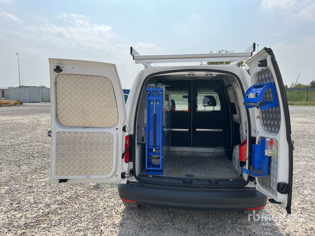 2017 Volkswagen Caddy 2.0 TDI 122CV 4MOTION VAN E6 Van Truck - Fourgonnette: photos 4 2017 Volkswagen Caddy 2.0 TDI 122CV 4MOTION VAN E6 Van Truck - Fourgonnette: photos 4