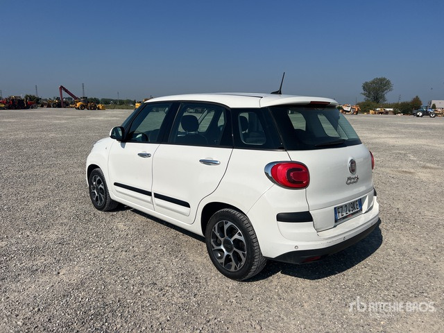 2019 Fiat 500L Automobile - Voiture: photos 4 2019 Fiat 500L Automobile - Voiture: photos 4
