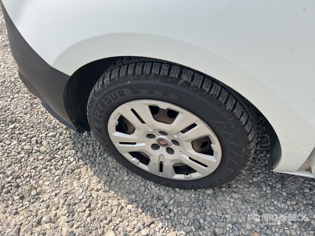 2019 Fiat Doblo Cargo Autocarro furgonato - Fourgonnette: photos 5 2019 Fiat Doblo Cargo Autocarro furgonato - Fourgonnette: photos 5