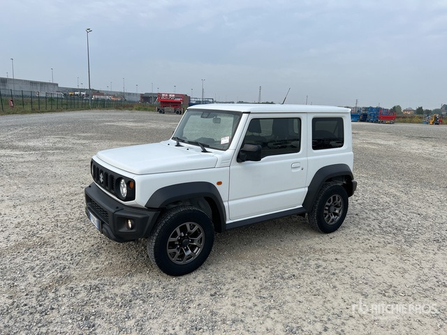 2019 Suzuki Jimny 1.5 Top 4wd allgrip 75KW/102CV SUV - SUV: photos 1 2019 Suzuki Jimny 1.5 Top 4wd allgrip 75KW/102CV SUV - SUV: photos 1