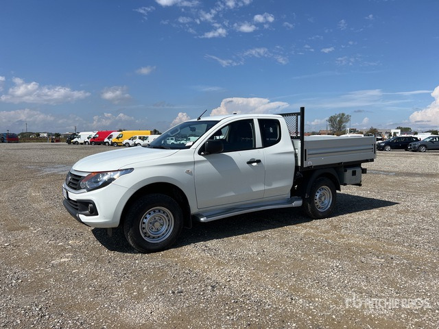 2020 Fiat Fullback 4x4 Extended Cab 2.4 154CV SX 4X4 Flatbed Truck - Utilitaire plateau: photos 2 2020 Fiat Fullback 4x4 Extended Cab 2.4 154CV SX 4X4 Flatbed Truck - Utilitaire plateau: photos 2