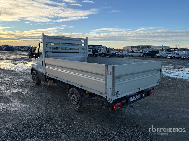 2020 Iveco Daily 35S14 4x2 Flatbed Truck - Camion plateau: photos 2 2020 Iveco Daily 35S14 4x2 Flatbed Truck - Camion plateau: photos 2