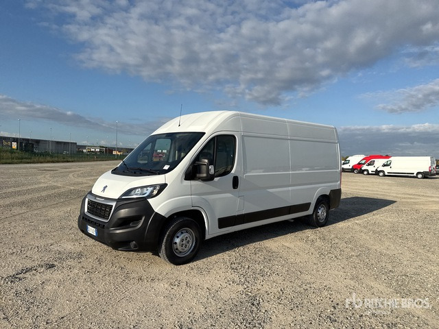 2020 Peugeot Boxer 333 L3H2 2.2 BLUEHDU 140CV S&S Van Truck - Fourgonnette: photos 1 2020 Peugeot Boxer 333 L3H2 2.2 BLUEHDU 140CV S&S Van Truck - Fourgonnette: photos 1