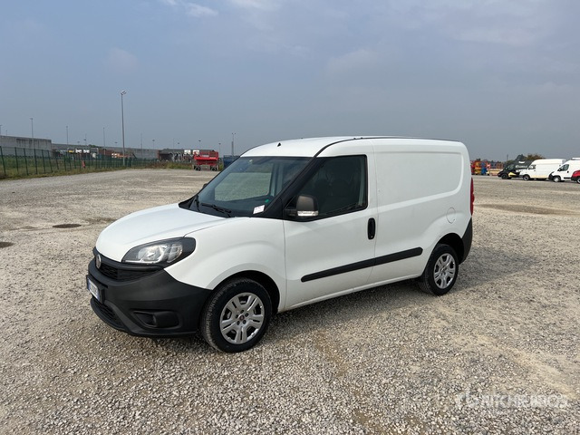 2021 Fiat Doblo CARGO CH1 LOUNGE 1.3 MJET 95CV ... Van Truck - Fourgonnette: photos 1 2021 Fiat Doblo CARGO CH1 LOUNGE 1.3 MJET 95CV ... Van Truck - Fourgonnette: photos 1