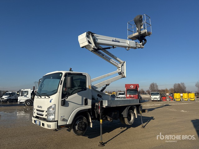 2021 Isuzu 2020 Oil&Steel Snake 2010 H Plu ... Bucket Truck - Camion avec nacelle: photos 1 2021 Isuzu 2020 Oil&Steel Snake 2010 H Plu ... Bucket Truck - Camion avec nacelle: photos 1