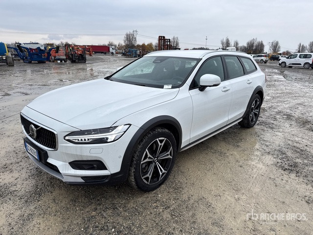 2021 Volvo V90 CROSS COUNTRY SW B4 D AUTO CC P ... Station Wagon - Voiture break: photos 1 2021 Volvo V90 CROSS COUNTRY SW B4 D AUTO CC P ... Station Wagon - Voiture break: photos 1