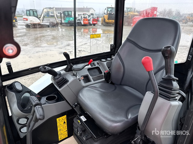 2024 Bobcat E35Z Mini Excavator: <6.6t - Mini pelle: photos 5 2024 Bobcat E35Z Mini Excavator: <6.6t - Mini pelle: photos 5