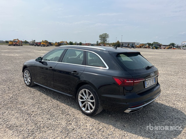 Audi A4 Automobile - Voiture: photos 3 Audi A4 Automobile - Voiture: photos 3