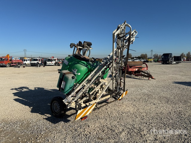 2005 Unigreen ECO 3-Point Hitch Sprayer - Autre matériel: photos 2 2005 Unigreen ECO 3-Point Hitch Sprayer - Autre matériel: photos 2