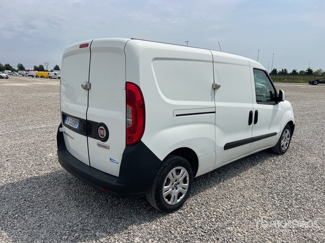 Fiat Doblo Cargo Van Truck - Fourgon utilitaire: photos 4 Fiat Doblo Cargo Van Truck - Fourgon utilitaire: photos 4