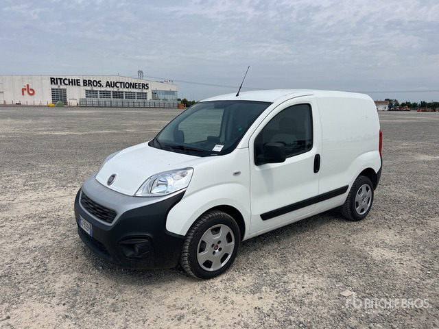 Fiat Fiorino Van Truck - Fourgon utilitaire: photos 2 Fiat Fiorino Van Truck - Fourgon utilitaire: photos 2