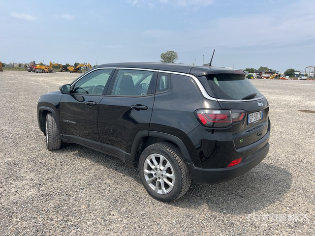 Jeep Compass SUV - SUV: photos 3 Jeep Compass SUV - SUV: photos 3